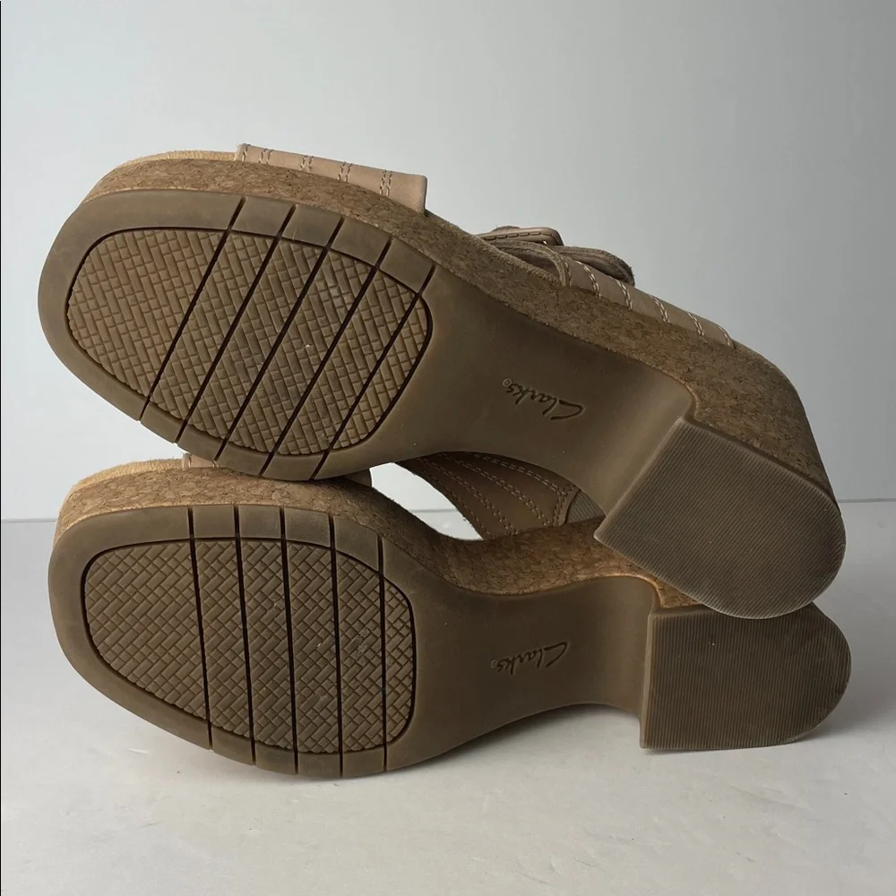 Clarks Nerisa West Tan Cross-Strap Slingback Sandals - Picture 6 of 7